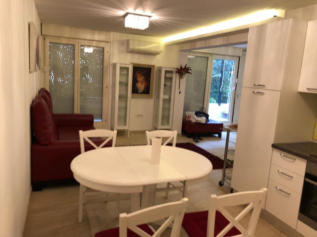 Guest House Valerija Icici Exterior photo